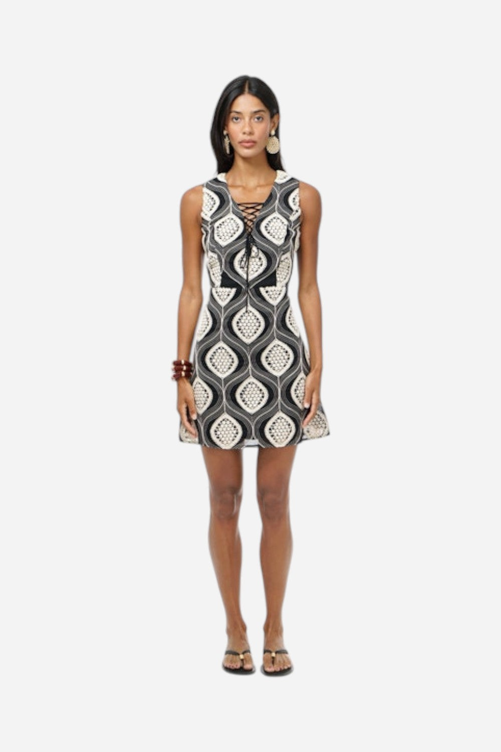 Adelyn Rae Naisha Crochet Embroidered V-Neck Sleeveless Sheath Mini Dress, Womens, M, Black/Cream