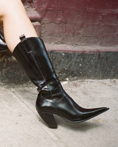Women's shoes