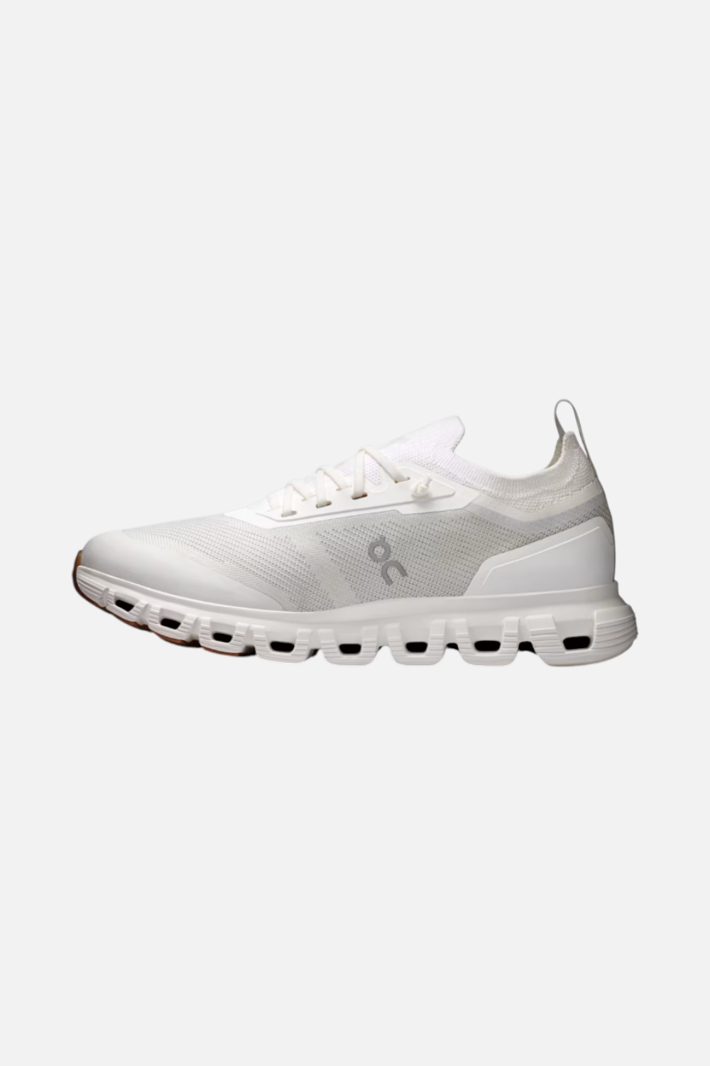 On Running Women's Cloud 6 Versa in White – CHROME