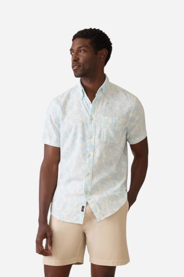 Faherty Short-Sleeve Breeze Shirt in Sky Beach Foliage