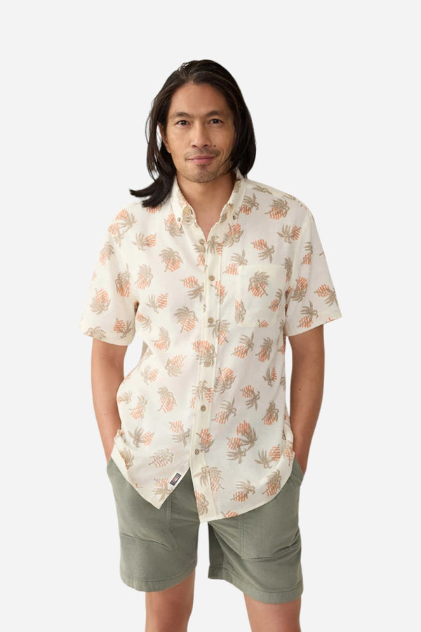 Faherty Short-Sleeve Breeze Shirt in Sunlit Palm & Waves