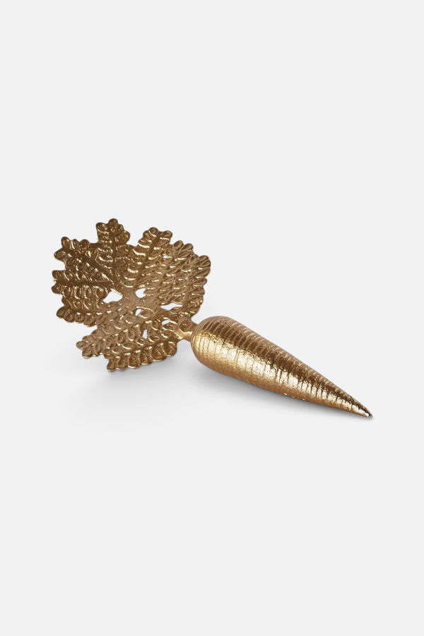 Gilded Carrot in Gold