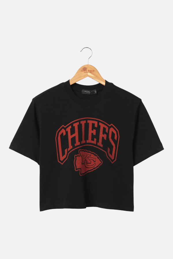 Junk Food Women's Chiefs Blitz Mock Neck Crop Tee in Black