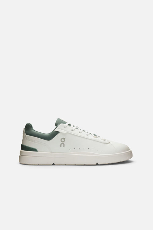 On Running Men's The Roger Advantage in White/Olive – side view