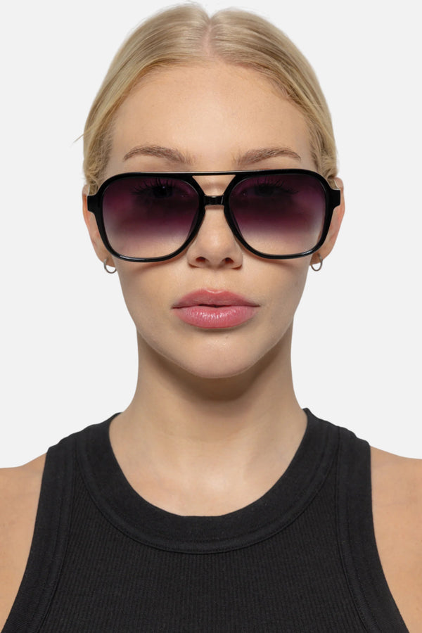 Otra Kori Sunglasses in Black/ Smoke Fade