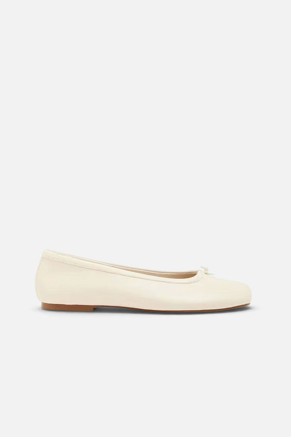 Steve Madden Calico Split-Toe Leather Ballet Flats in Bone