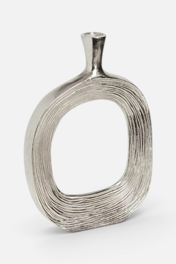 Tizo Short Metal Vase with Stripes in Silver