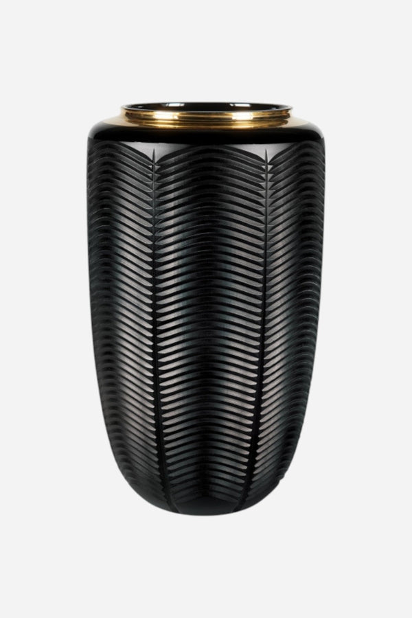 Vista Alegre Jet Black Case with Large Vase