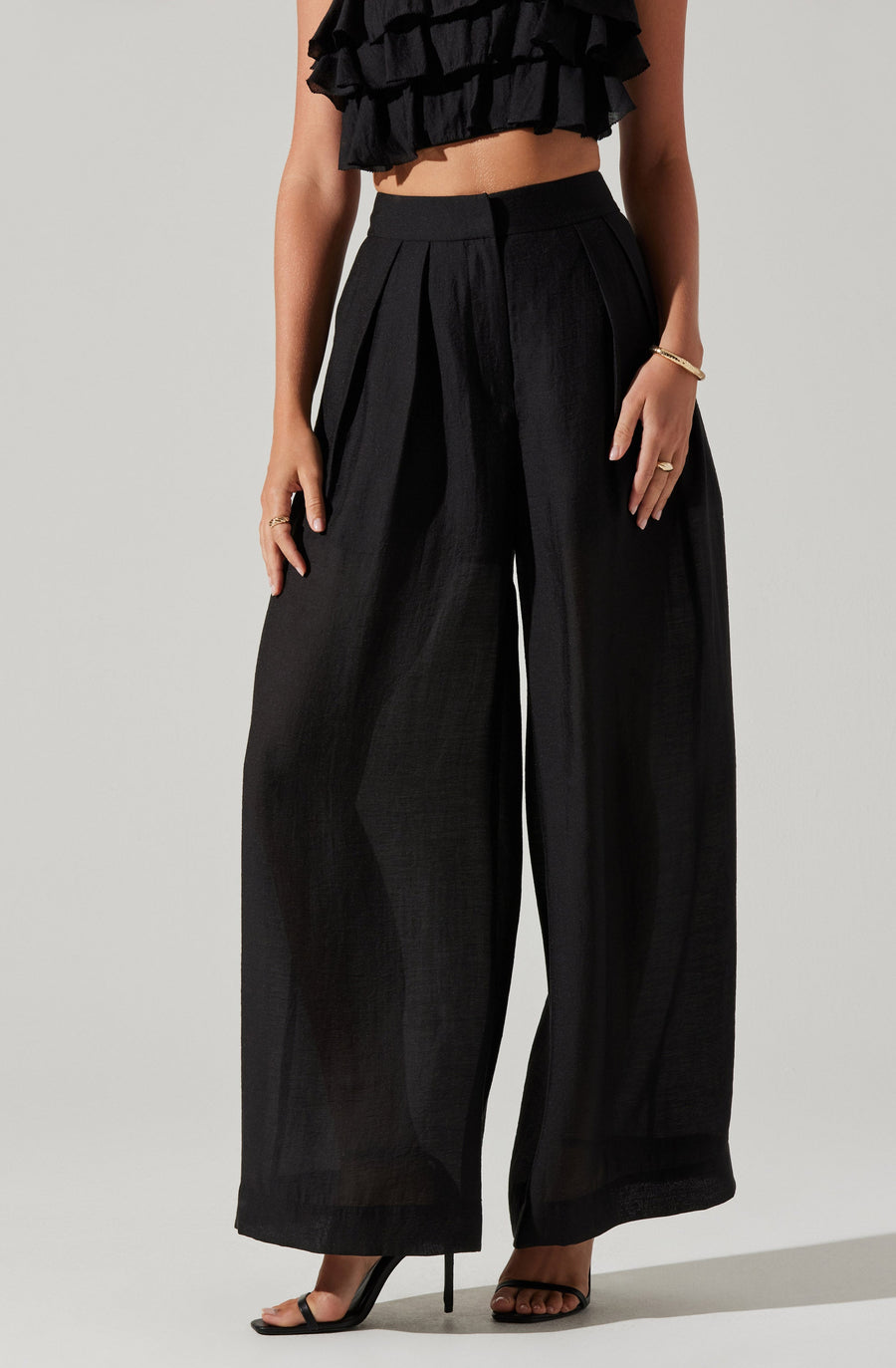Astr the Label Elyana Wide Leg Pants in Black