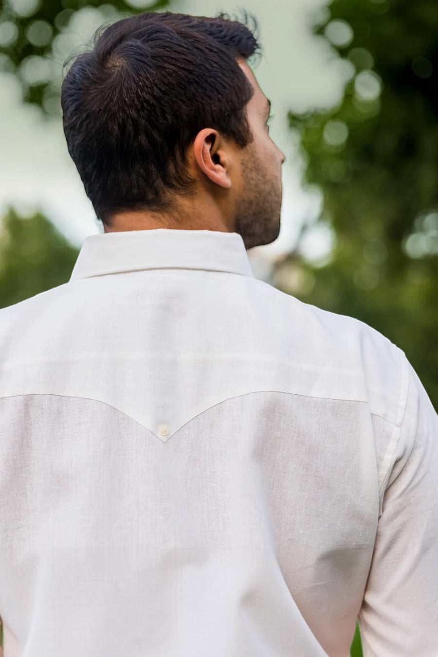 Texas Standard Tejas Guayabera Short Sleeve Shirt in Flores