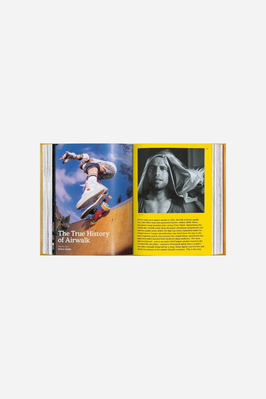 Sneaker Freaker: The Ultimate Sneaker Book 40th Edition