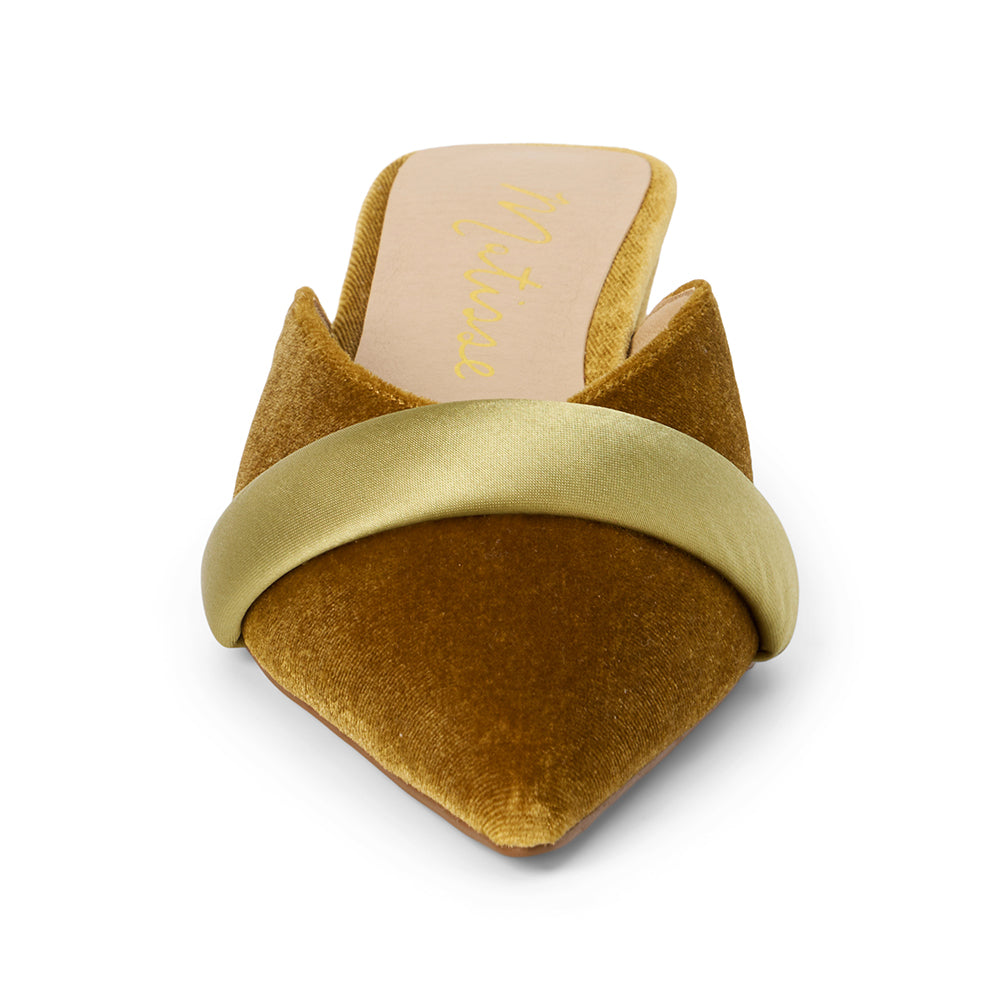 Matisse Kellan Kitten Heeled Mule in Chartreuse – CHROME