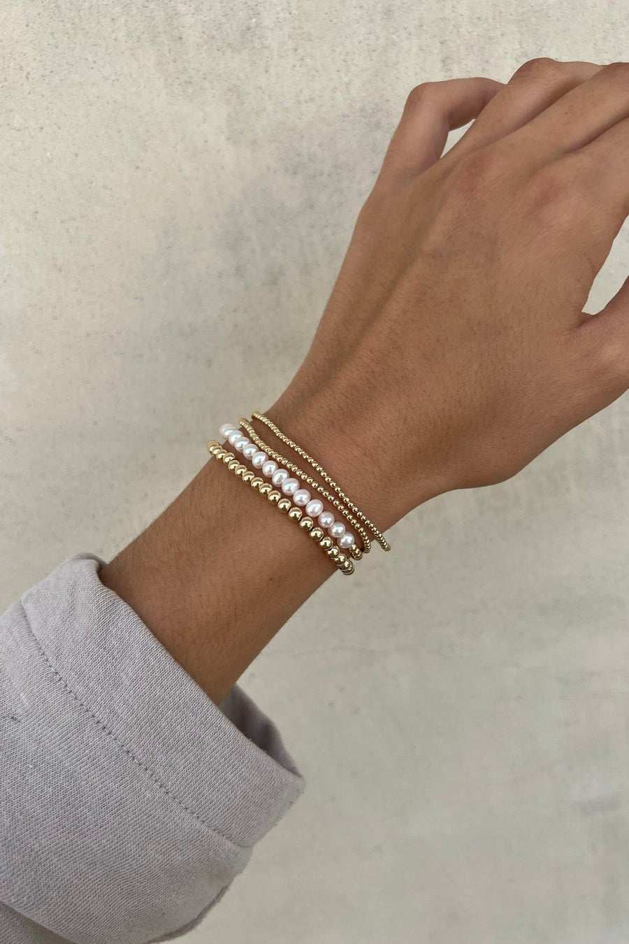 2mm Yellow Gold Filled Bracelet With White Pearl – detail