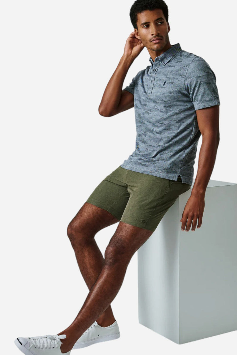 7 Diamonds Aeroplane 7" Short in Olive – back view
