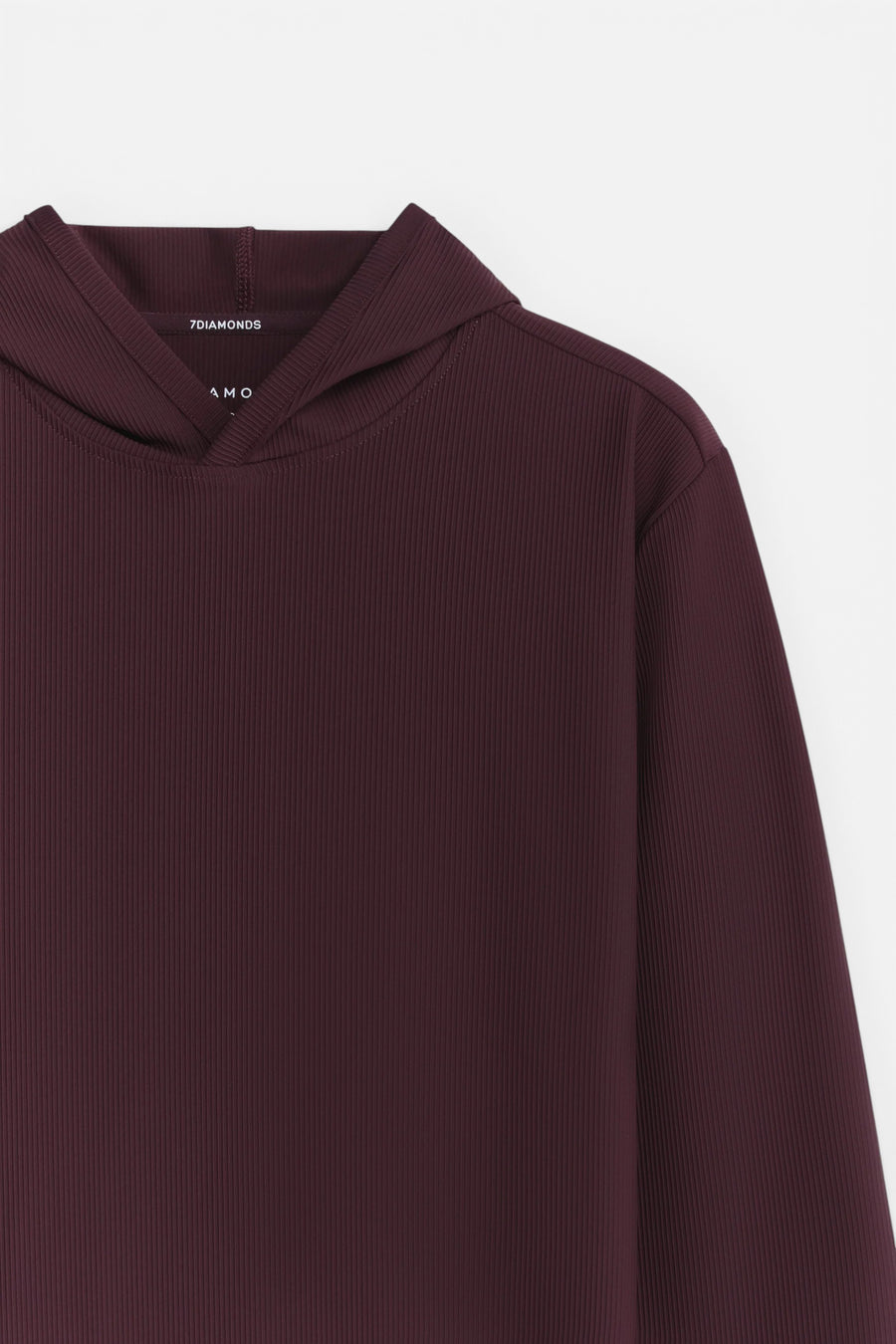 7 Diamonds Drift Hoodie in Burgundy – detail