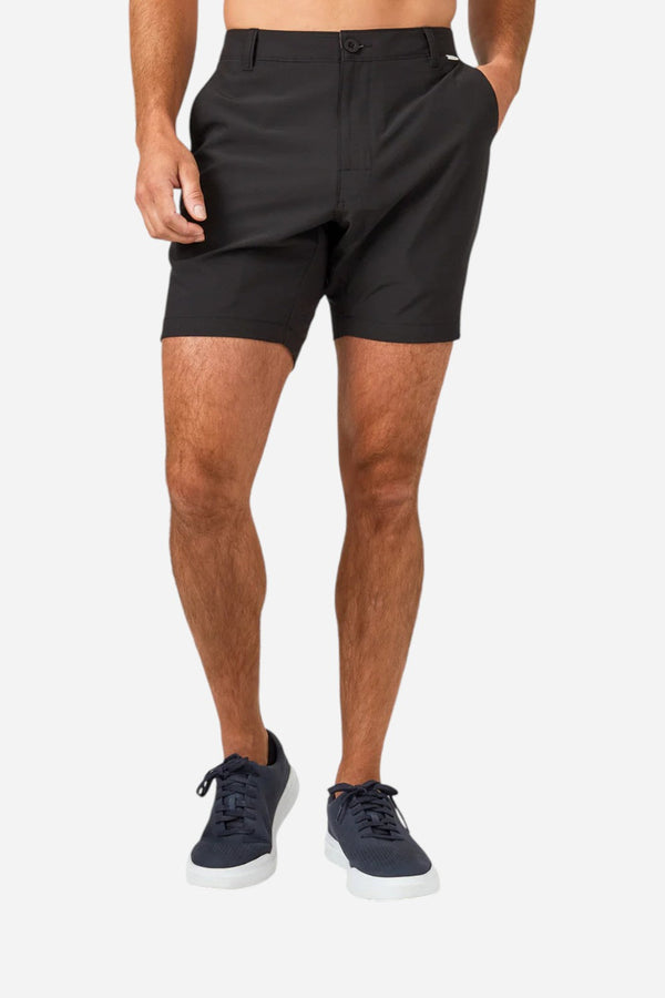 7 Diamonds Dynamic 7" Hybrid Short in Black
