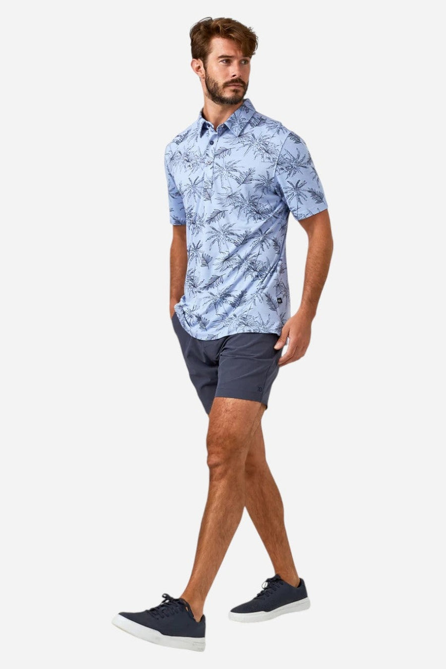7 Diamonds Dynamic 7" Hybrid Short in Navy – side view