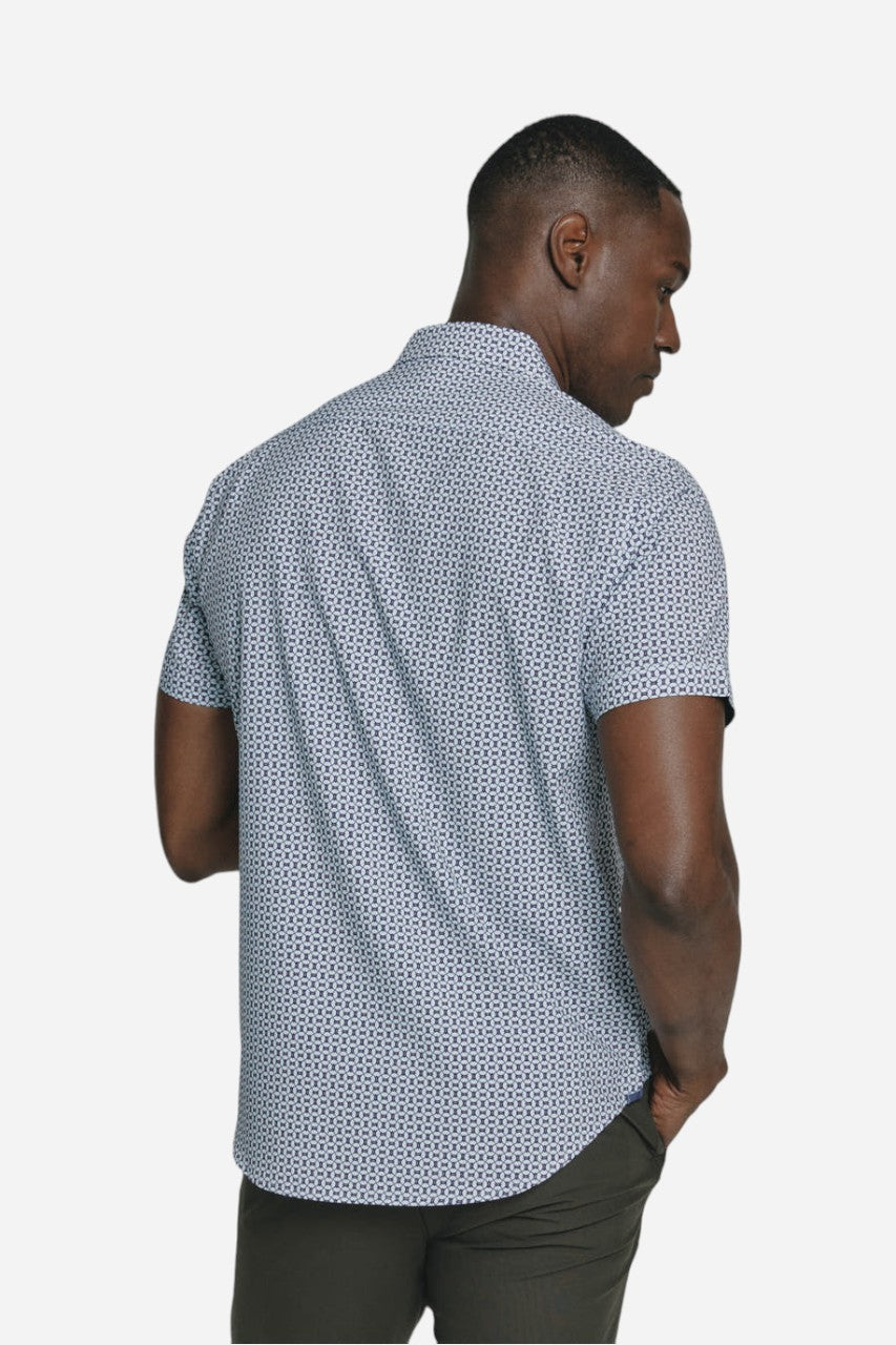 7 Diamonds Halden Short Sleeve Shirt in Coral – back view