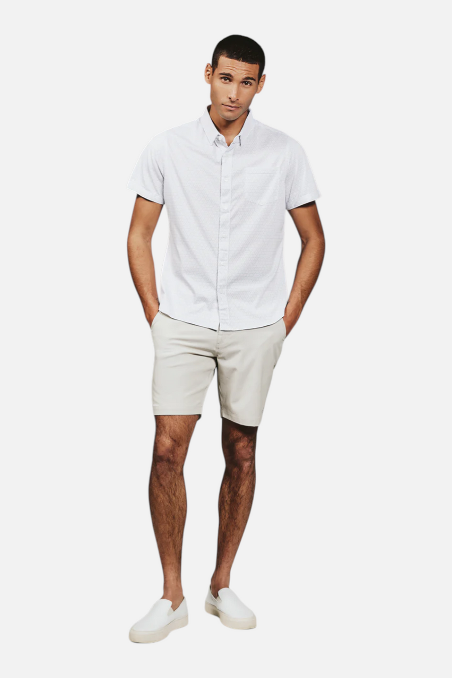 7 Diamonds Men's Everest 8" Short in Light Sand – front view