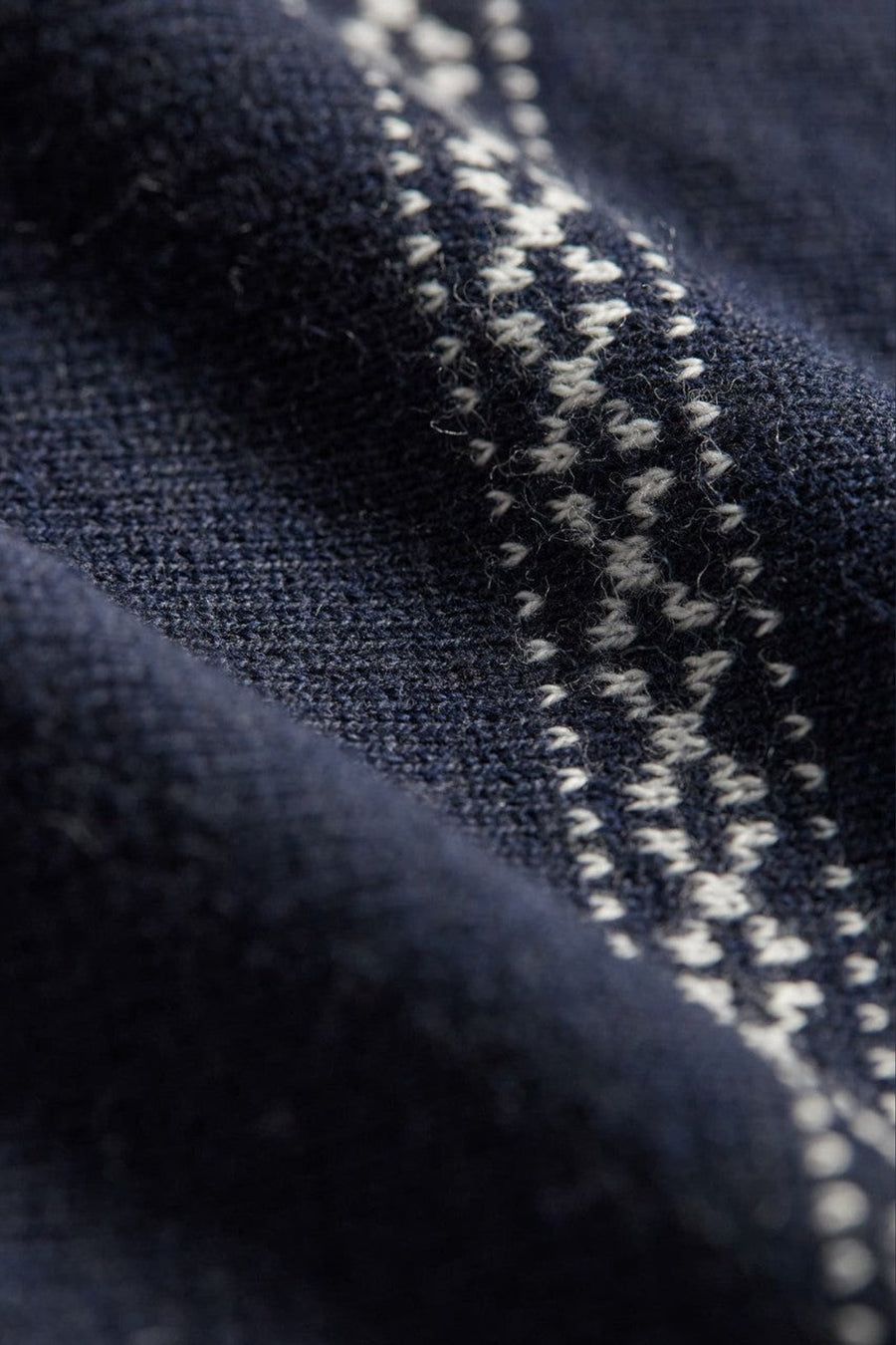 7 Diamonds Reagan Sweater Polo in Navy – detail