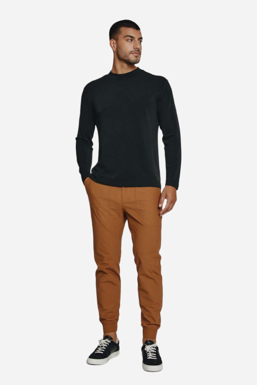 7 Diamonds REV Mock Crewneck in Black – detail