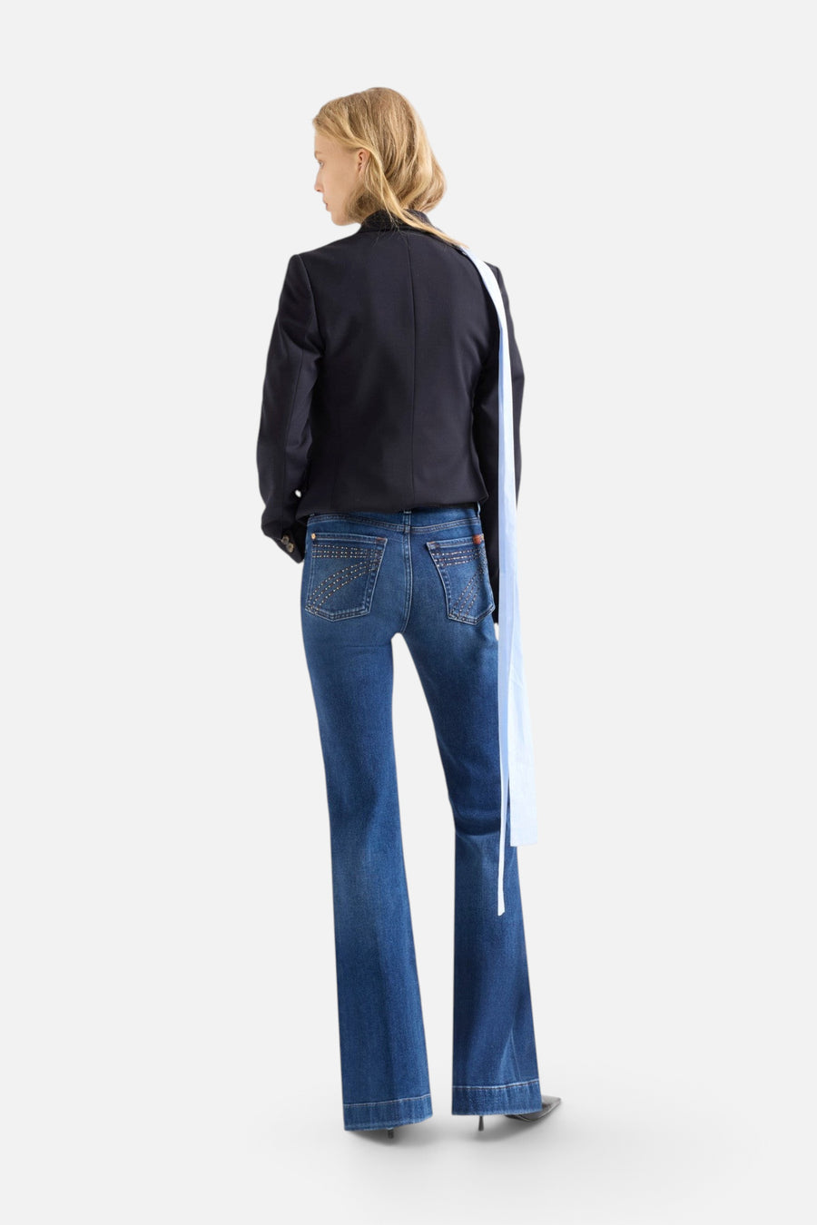 7 For All Mankind Dojo Flare Jean in Slim Illusion Blueleaf – flat lay