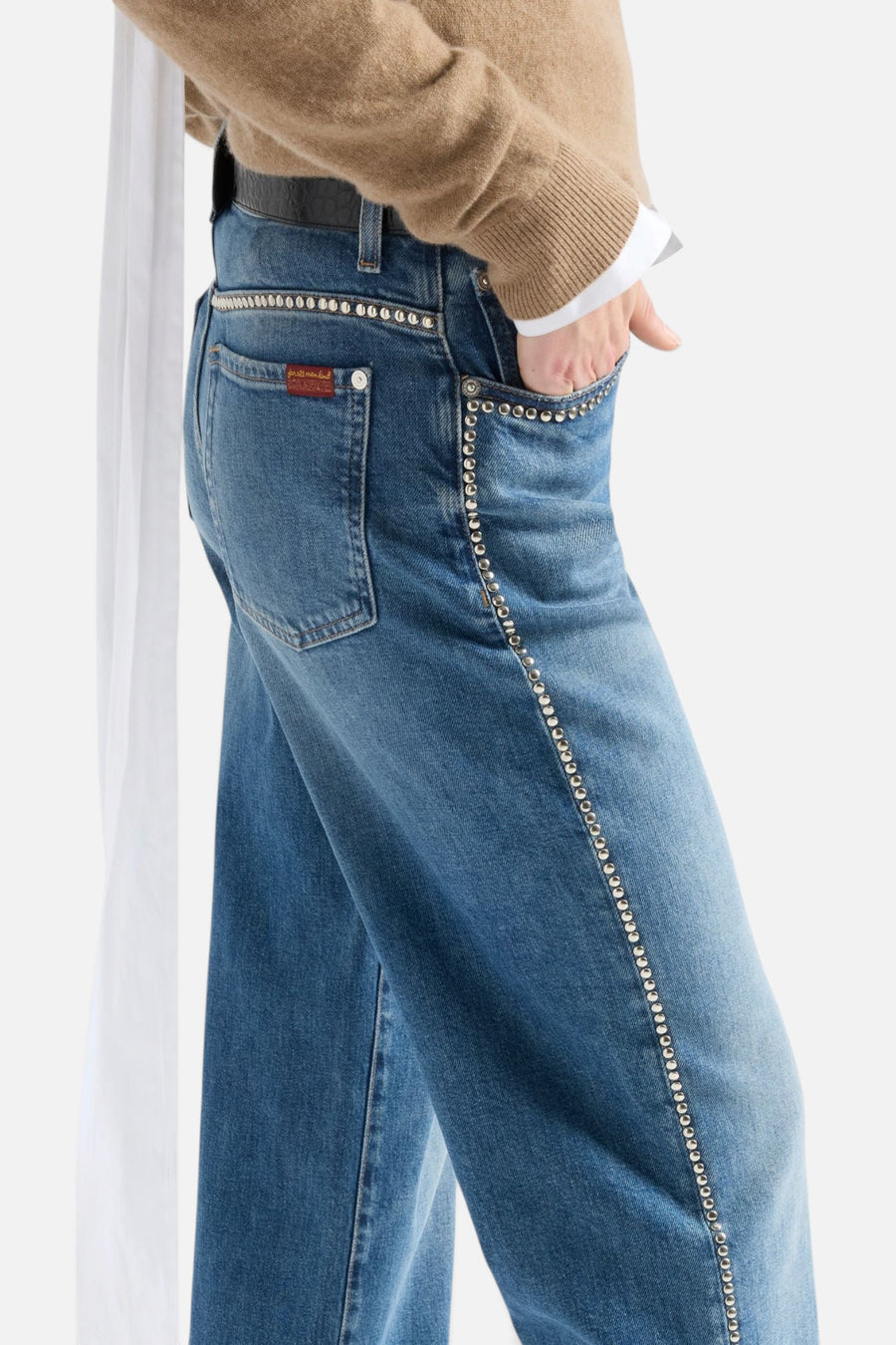 7 For All Mankind Stovepipe Straight in Avenue – pocket detail