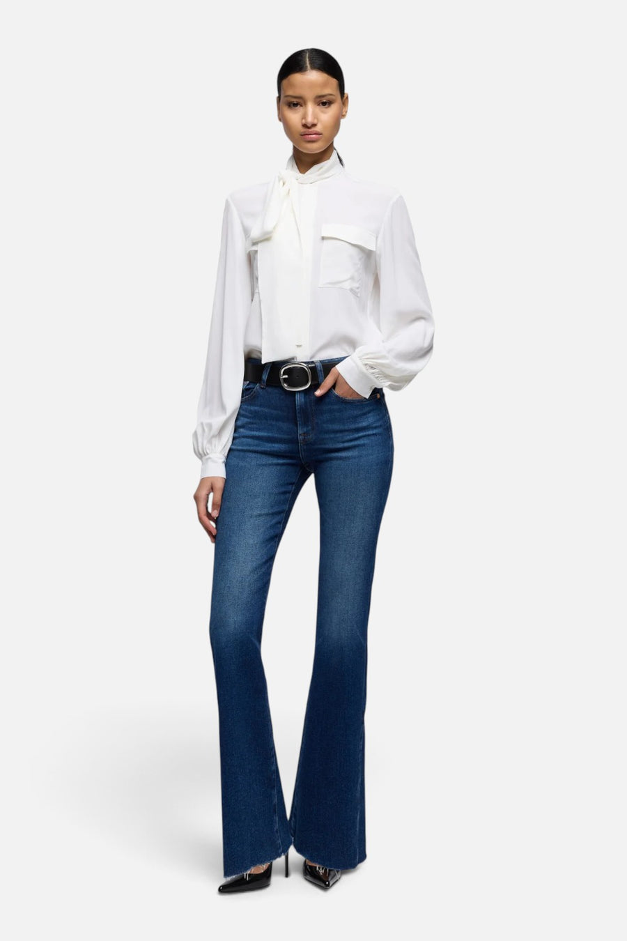 7 For All Mankind The Leggy Mid-Rise Bootcut Jean in Current