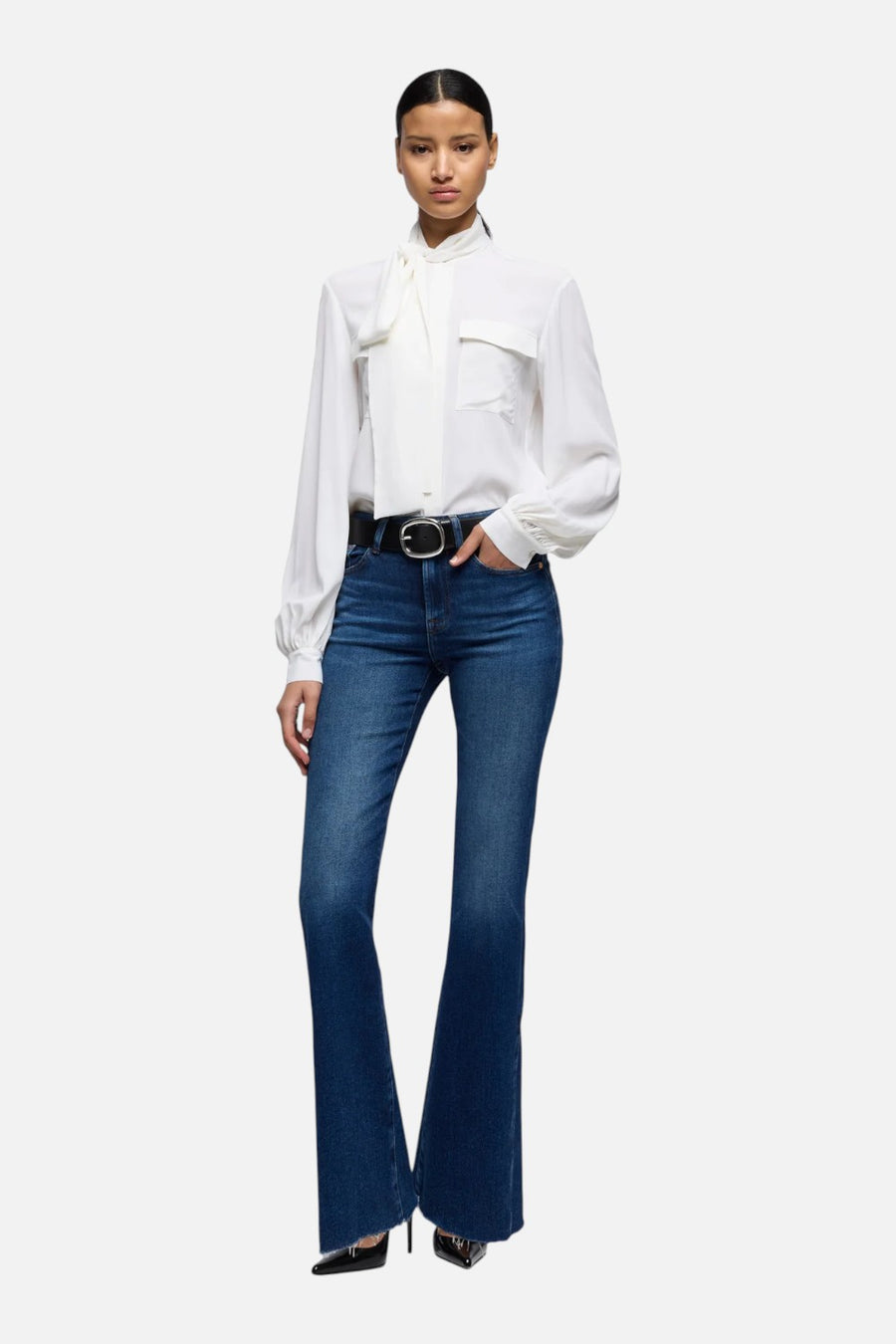 7 For All Mankind The Leggy Mid-Rise Bootcut Jean in Current