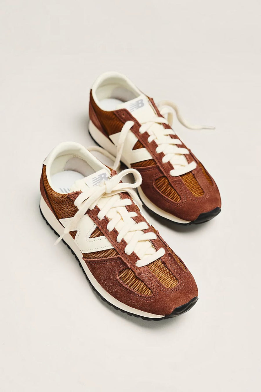 New Balance Men's 471 Sneaker in Rich Oak