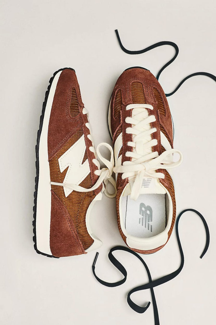 New Balance Men's 471 Sneaker in Rich Oak