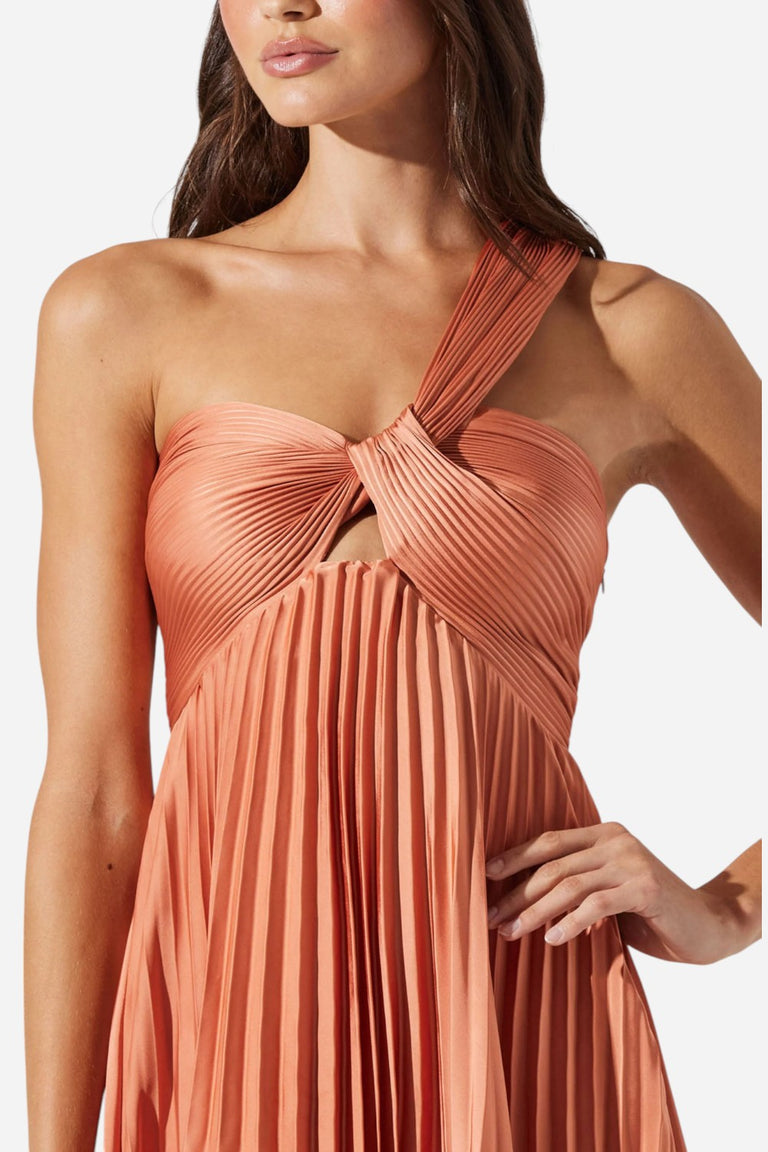 ASTR Rasya Pleated Maxi Dress in Coral CHROME ASTR Rasya Pleated Maxi Dress in Coral CHROME