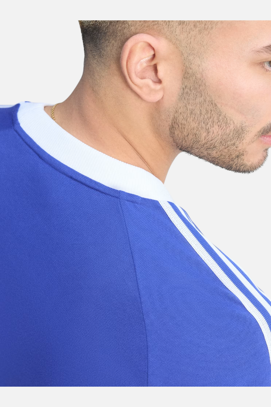 Ribbed crew collar and shoulder detail on Adidas Argentina Originals Tee in Lucid Blue
