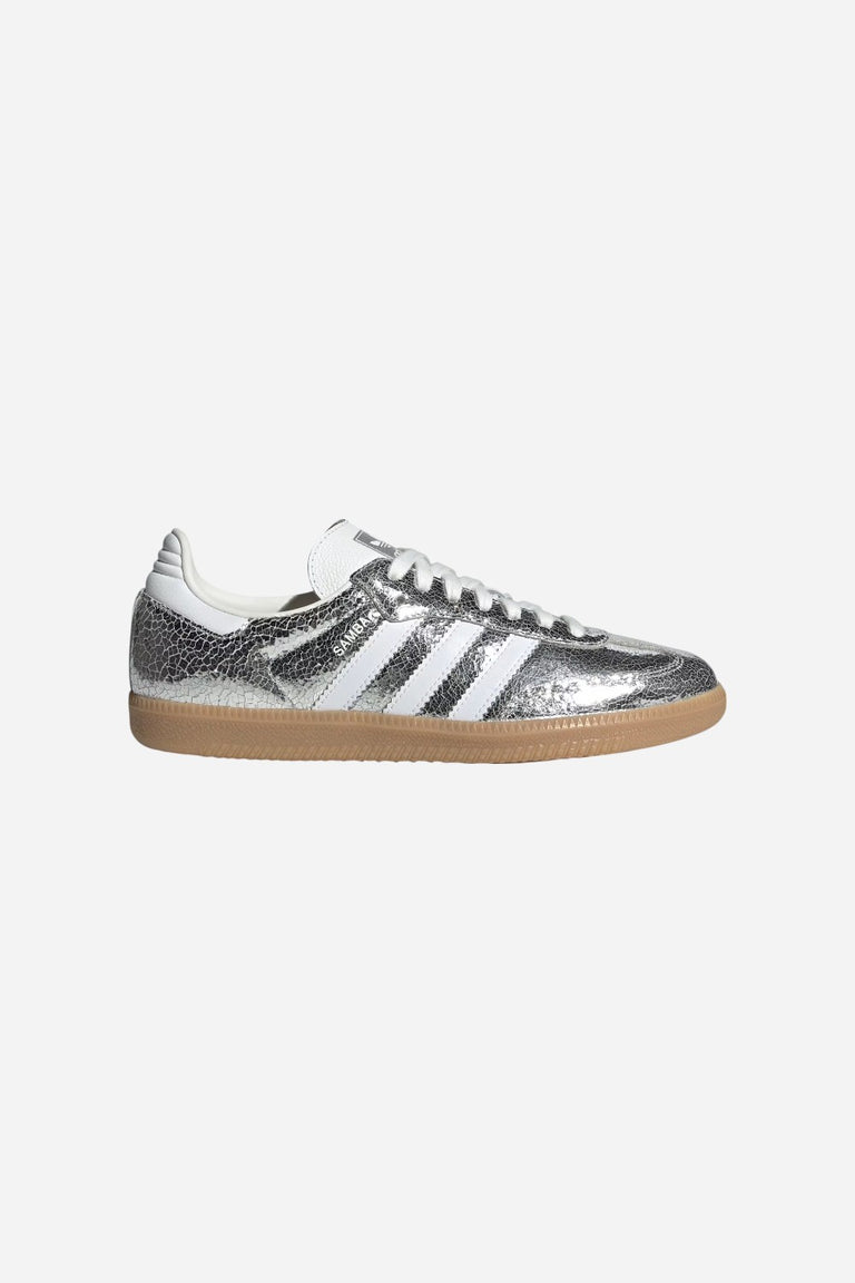 Adidas Samba OG Shoes in Silver Metallic / Cloud White / Core White CHROME Adidas Samba OG Shoes in Silver Metallic / Cloud White / Core White CHROME