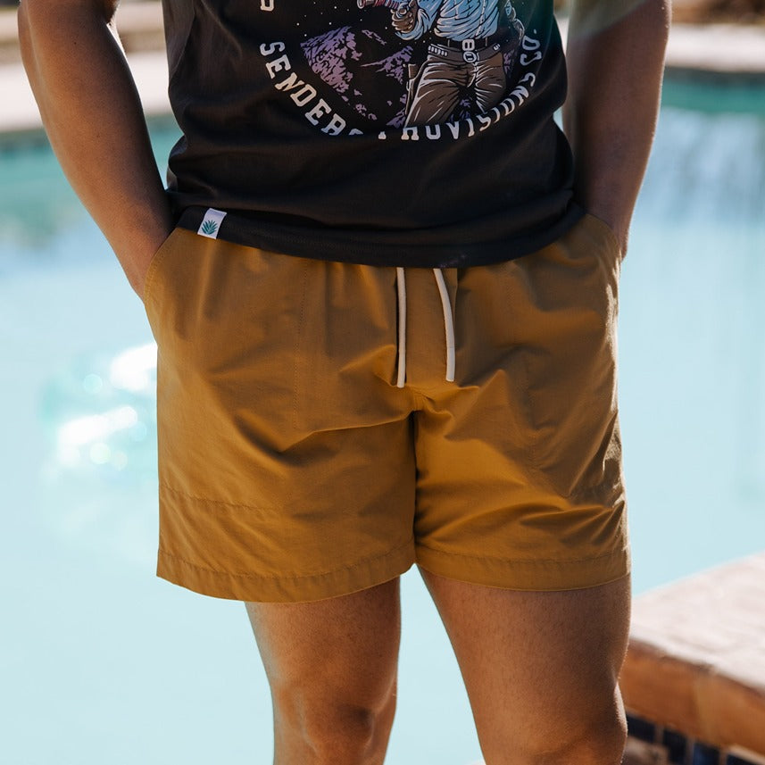 Sendero Provisions Bajada Hybrid Short in Desert Khaki