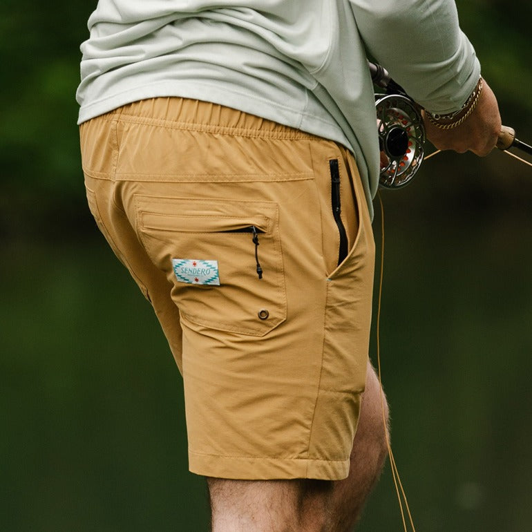 Sendero Provisions Bajada Hybrid Short in Desert Khaki