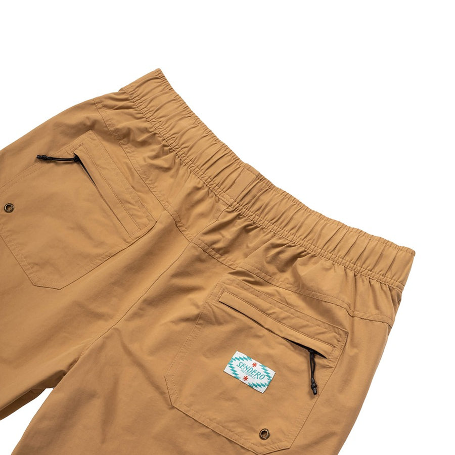 Sendero Provisions Bajada Hybrid Short in Desert Khaki