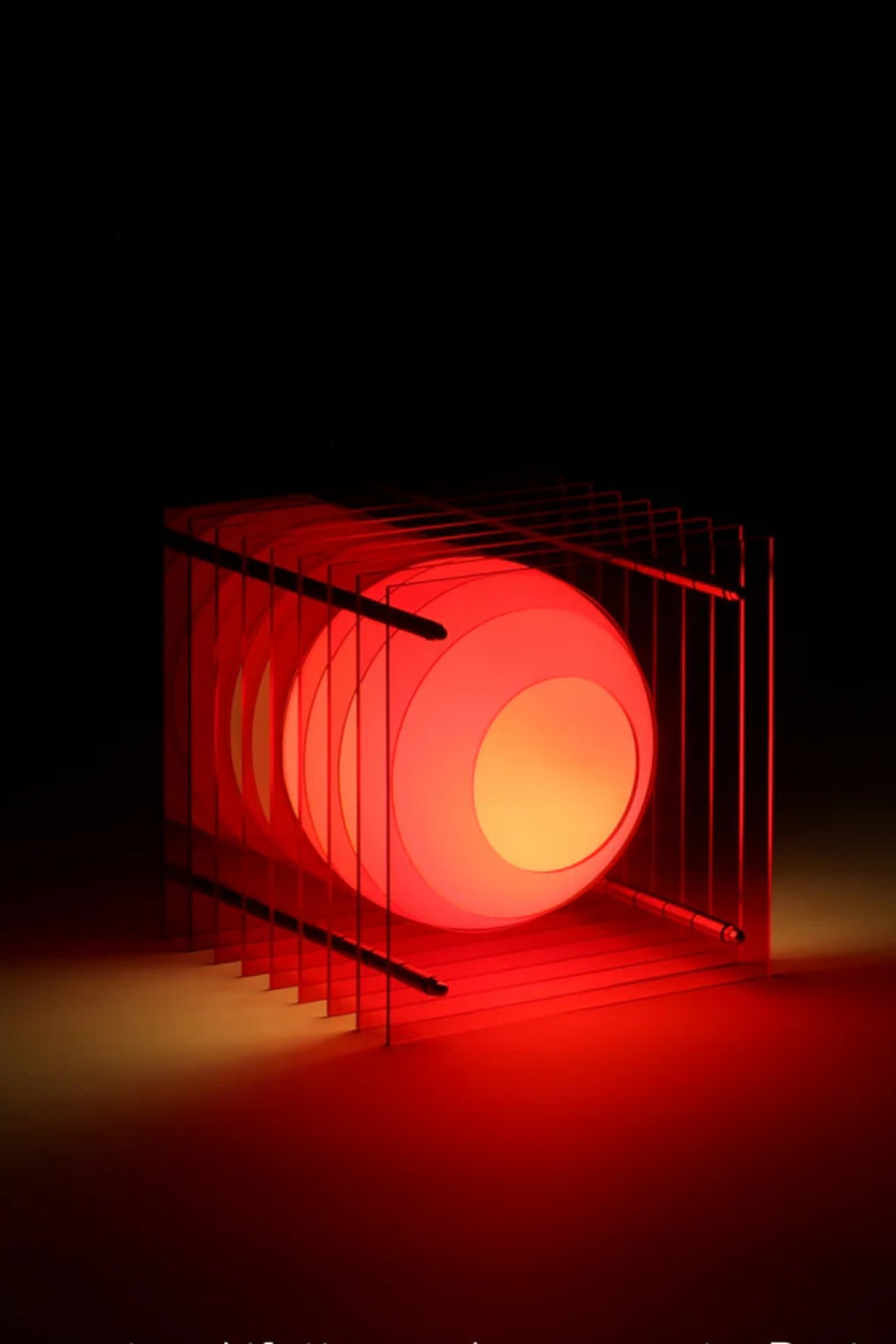 Bang Lighting Lớp Small Square in Red Acrylic