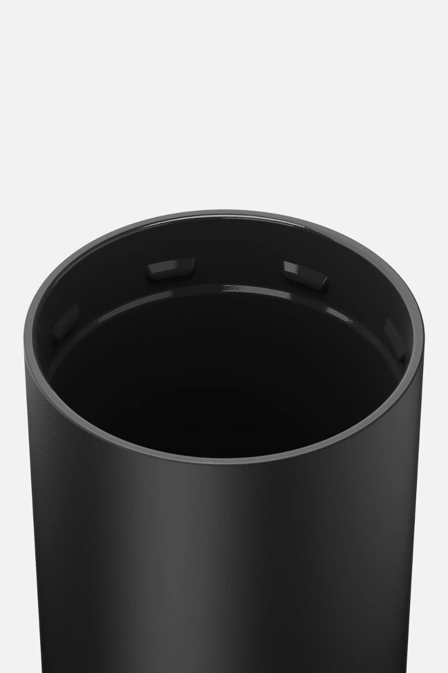 Brumate Strova 18oz Tumbler in Matte Black