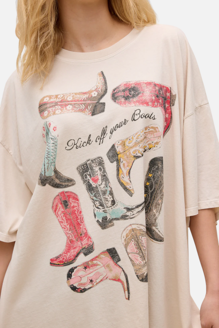 Daydreamer LA Kick Off Your Boots OS Tee in Dirty White