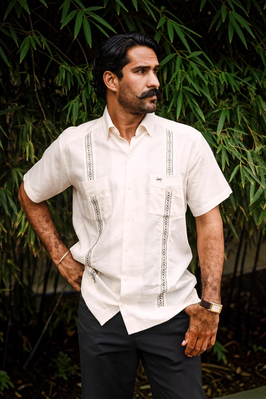 Texas Standard Tejas Guayabera Short Sleeve Shirt in Flores