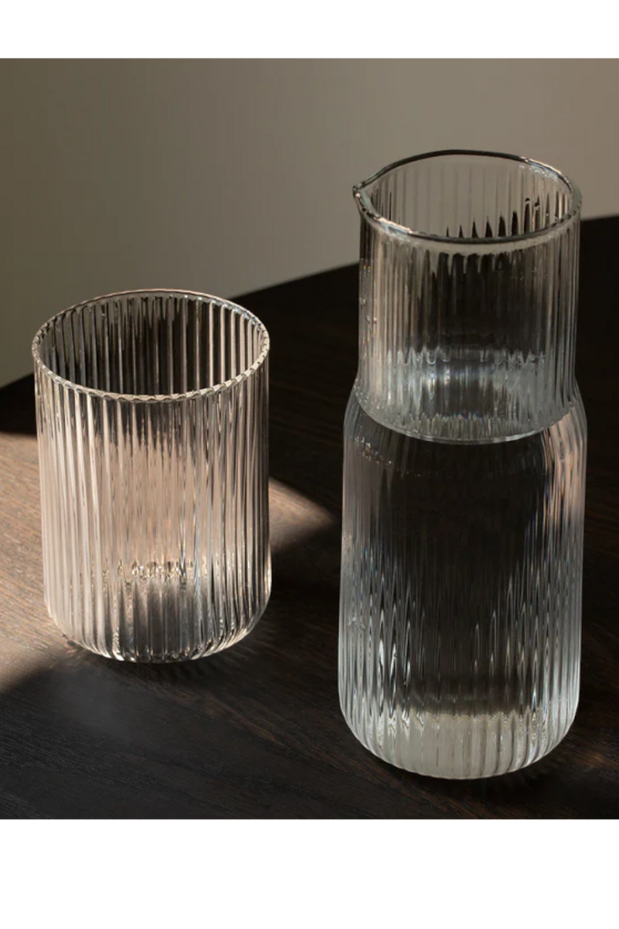 Gry Mattr Ribbed Carafe and Cup Set in Clear