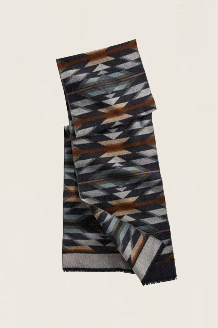 Pendleton Wyeth Jacquard Scarf in Trail Oxford