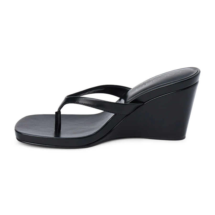 Matisse Murphy Wedge Sandal in Black