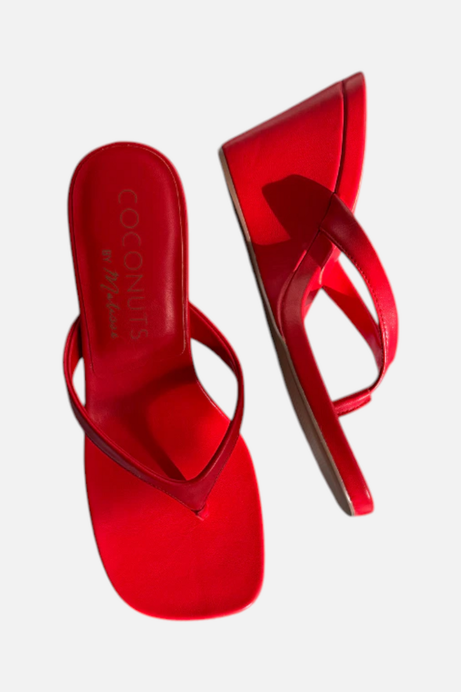 Matisse Murphy Wedge Sandal in Red