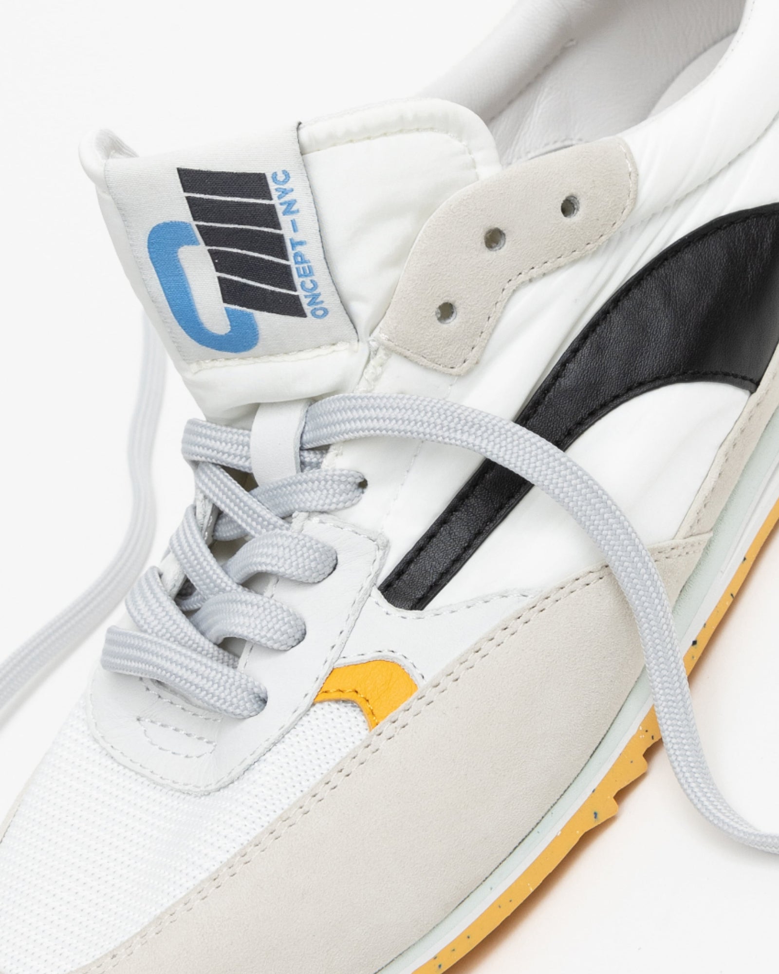 Oncept Women's Montreal Sneakers in White Black – CHROME