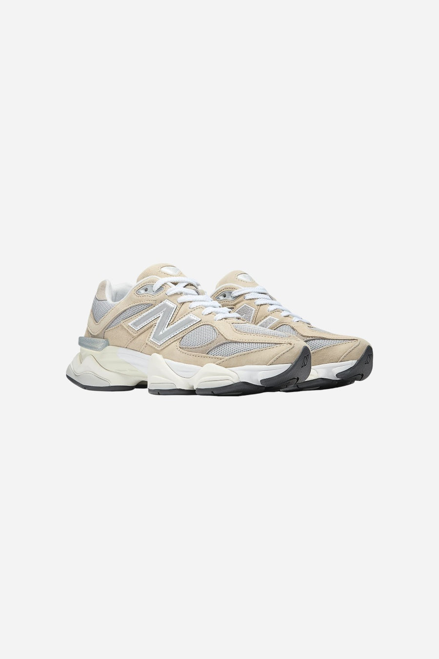 Unisex New Balance 9060 in Beige & Grey