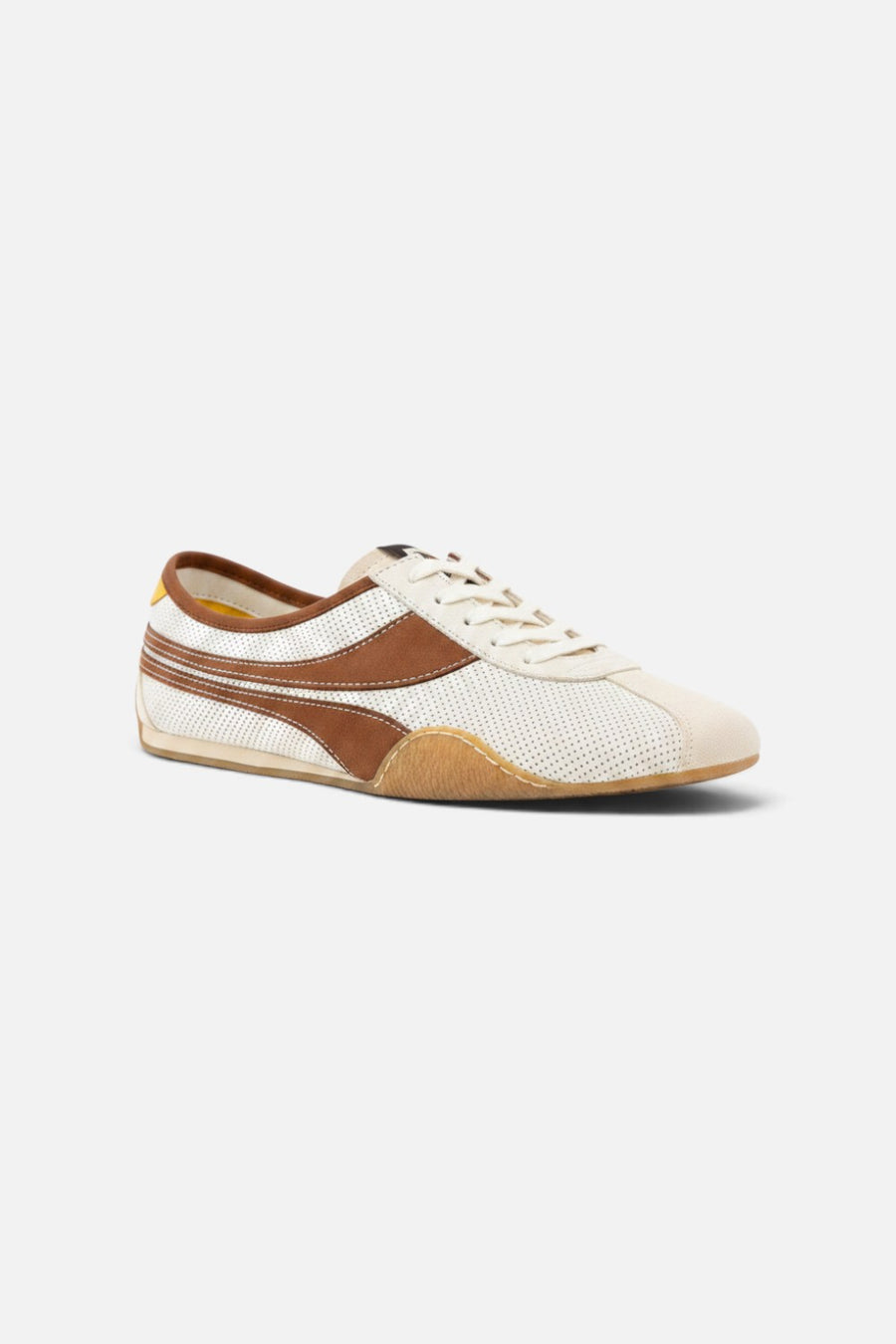 Oncept L.A. sneaker in mocha nappa leather, slim minimal profile, side view.