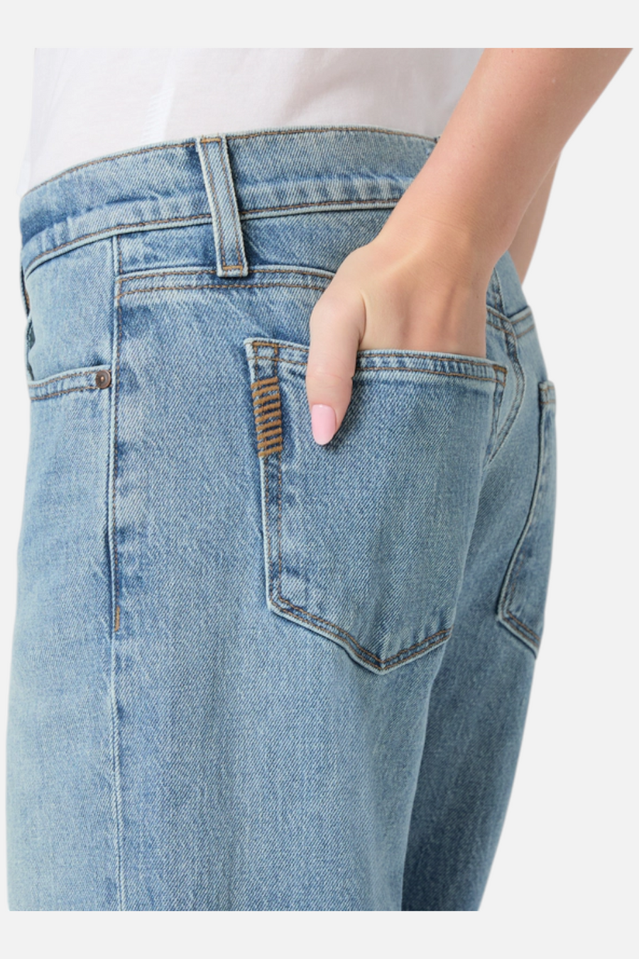 Paige Dana Low-Rise Straight Leg Jean in Sepulveda