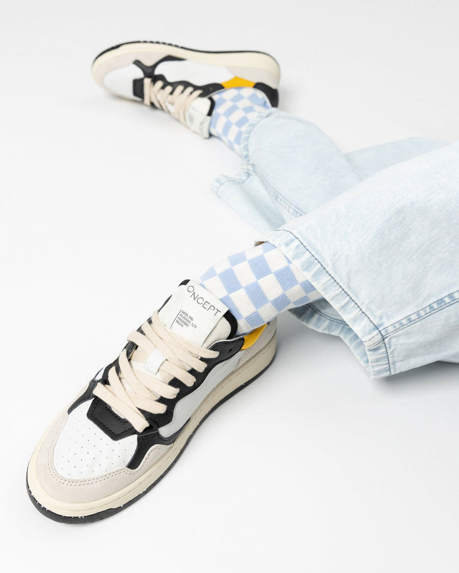 Oncept Phoenix Sneakers in Night